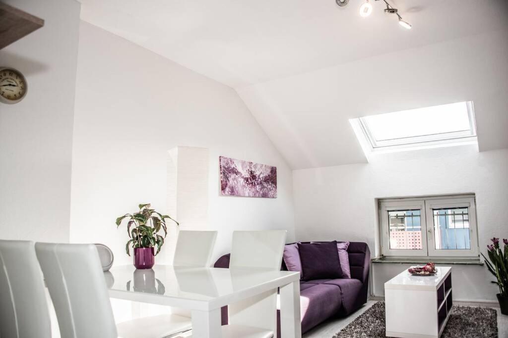 Apartment Pouringraz Fuer Kunst- Und Tennisliebhaber المظهر الخارجي الصورة