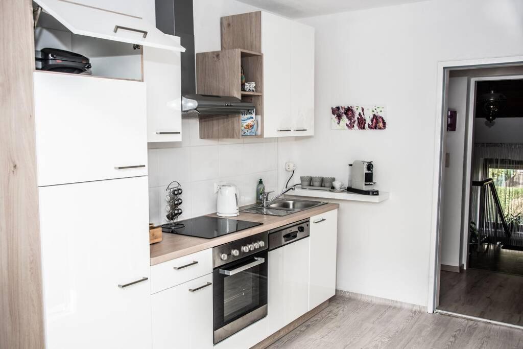 Apartment Pouringraz Fuer Kunst- Und Tennisliebhaber المظهر الخارجي الصورة