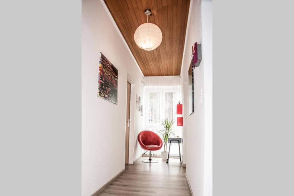 Apartment Pouringraz Fuer Kunst- Und Tennisliebhaber المظهر الخارجي الصورة